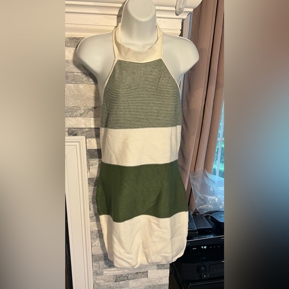 Women’s Sleeveless Backless Colorblock Knit Mini Dress – Size L (NWOT) - Picture 4 of 11